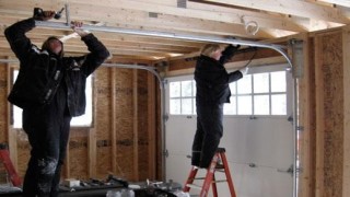 Professional Garage Door Services – What To Look For?