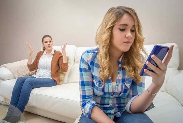monitor your teens online activities