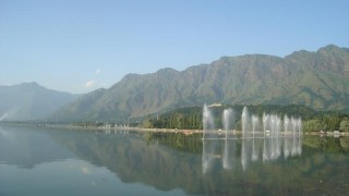Kashmir Opens To Delight The Travellers