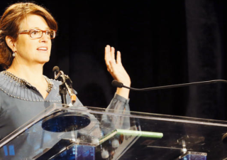 3 Things You Need To Do To Become A Women’s Keynote Speaker