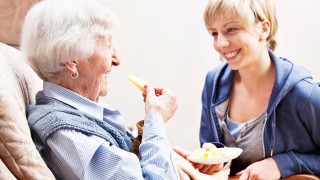 5 Ways To Know If Home Care The Right Option For Your Loved One