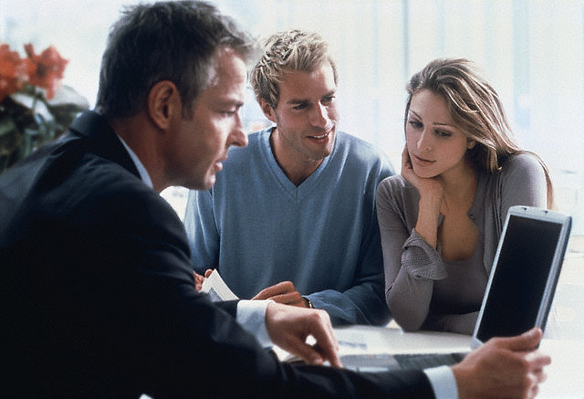 Is There A Requirement Of A Professional Financial Advisor