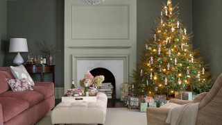 Tips On Buying A Fresh Christmas Tree To Enhance Your Home Décor