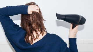 HOW TO FIND THE RIGHT HAIRDRYER FOR YOUR HAIR TYPE