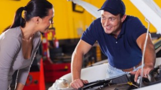 Signs That Your Car May Need Auto Repair