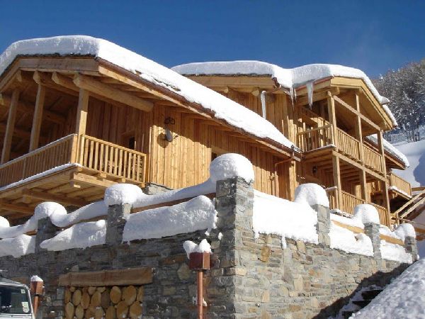 What Facilities To Look In Ski Chalets and Lodges?