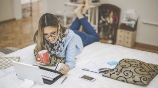 Enjoy Easy Payback With No Interest While Shopping Online