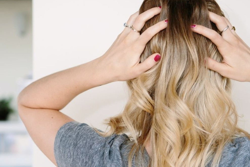 How To Get Healthier Hair In 3 Easy Steps