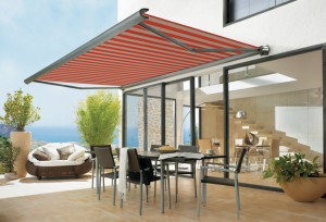 Retractable Awnings Offer Many Advantages Over Regular Awnings