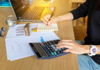 4 Ways To Save On Office Expenses