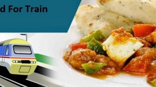 best food for train travel