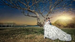 Ideas For A Romantic Prenup Photoshoot