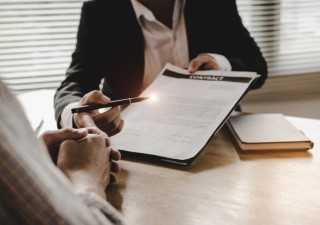 Choosing the Best Commercial Litigation Solicitors